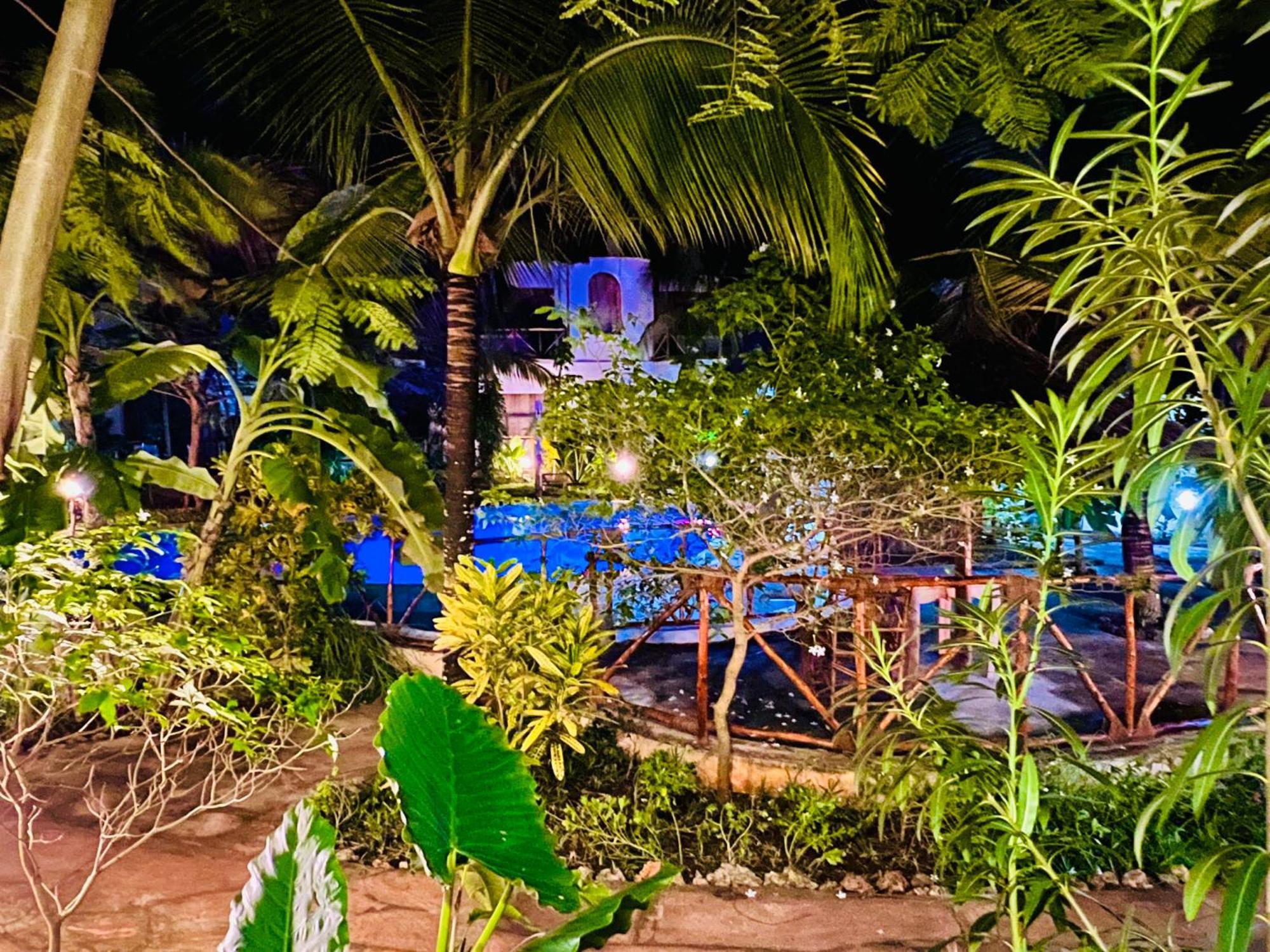 Отель Tropical Нунгви Экстерьер фото
