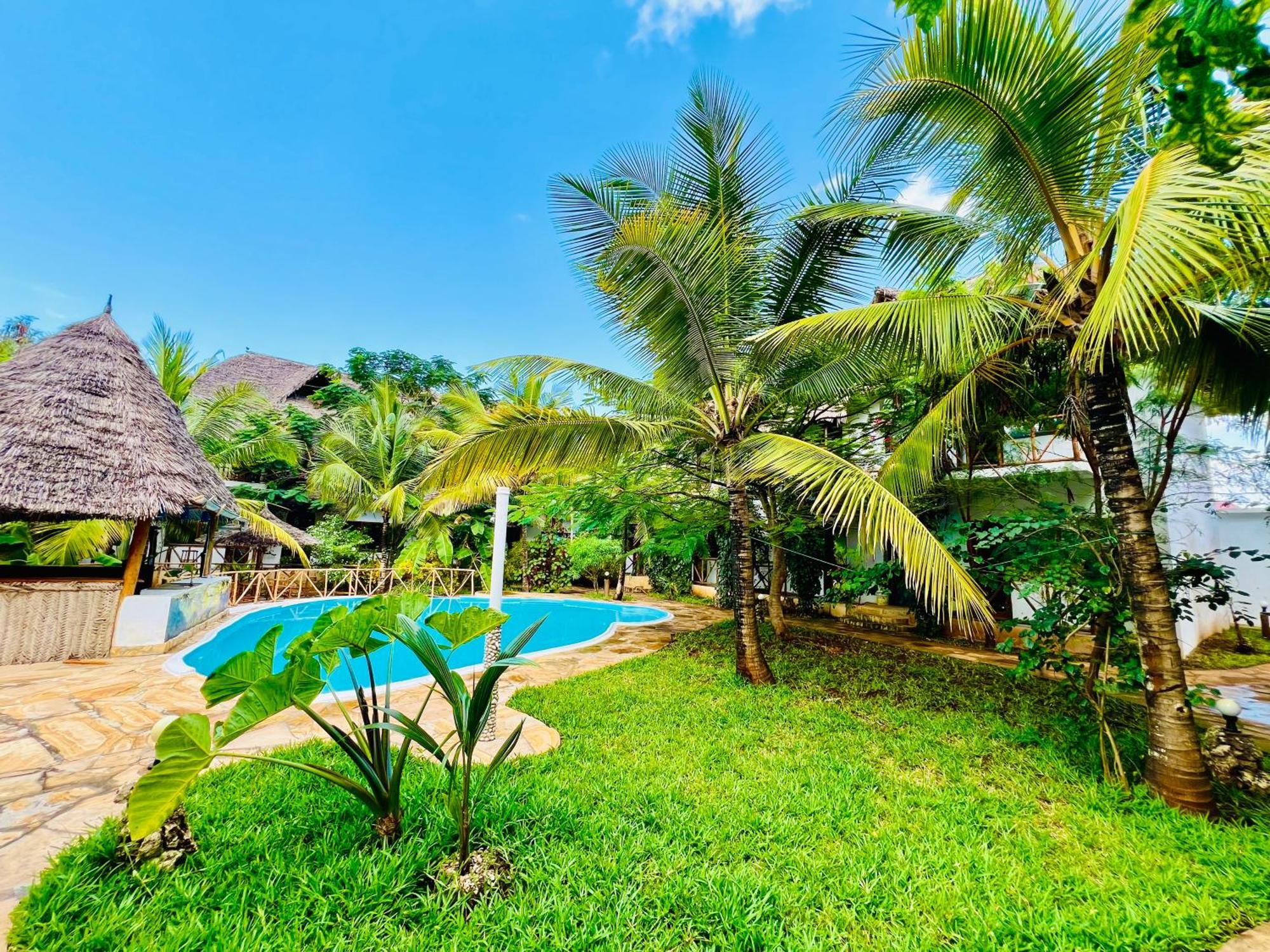 Отель Tropical Нунгви Экстерьер фото